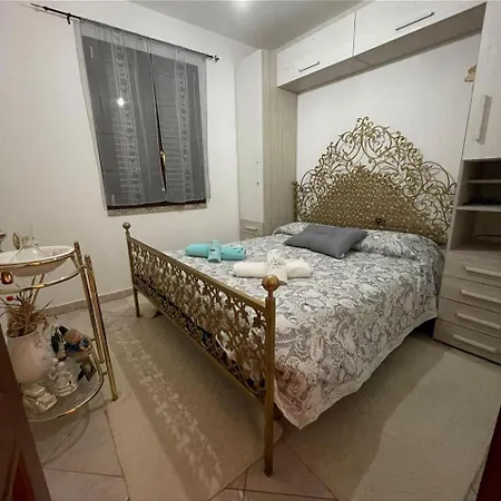 Villa-sleeps2-parking-garden-balcony-barbecue * Tula