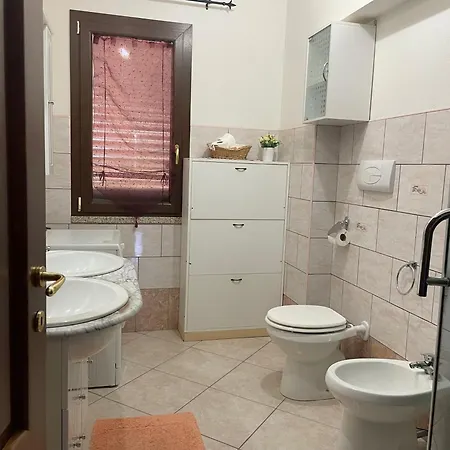 Villa-sleeps2-parking-garden-balcony-barbecue Tatil Evi