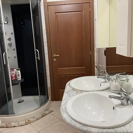 Villa-sleeps2-parking-garden-balcony-barbecue * Tula