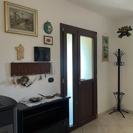 Tatil Evi Villa-sleeps2-parking-garden-balcony-barbecue