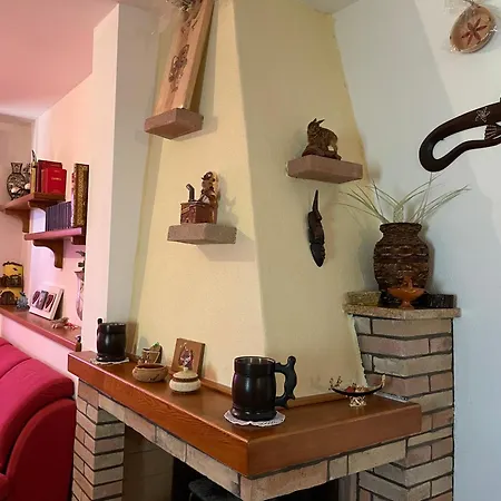 Tatil Evi Villa-sleeps2-parking-garden-balcony-barbecue *