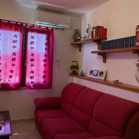 Family Apartment Near Castelsardo With Garden Дом отдыха